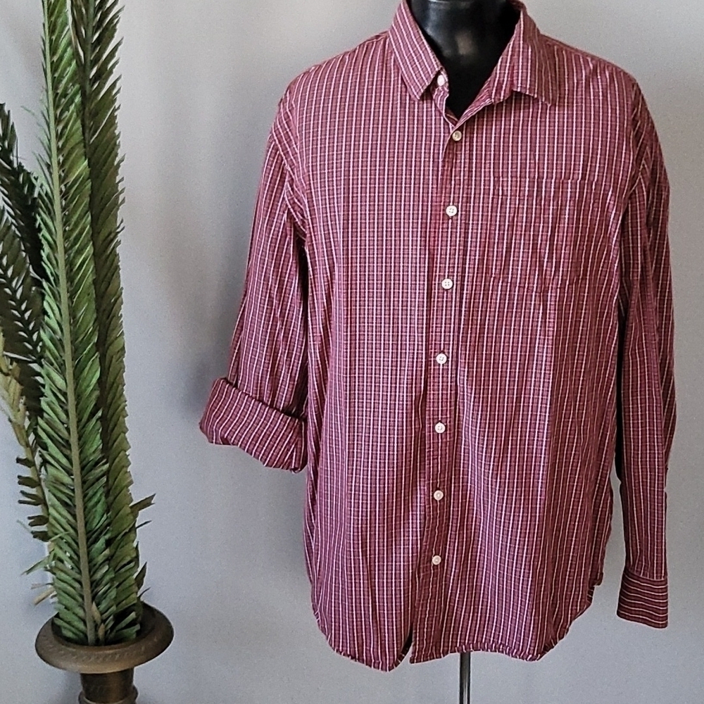 Old Navy Slim fit red and white plaid button-down shirt